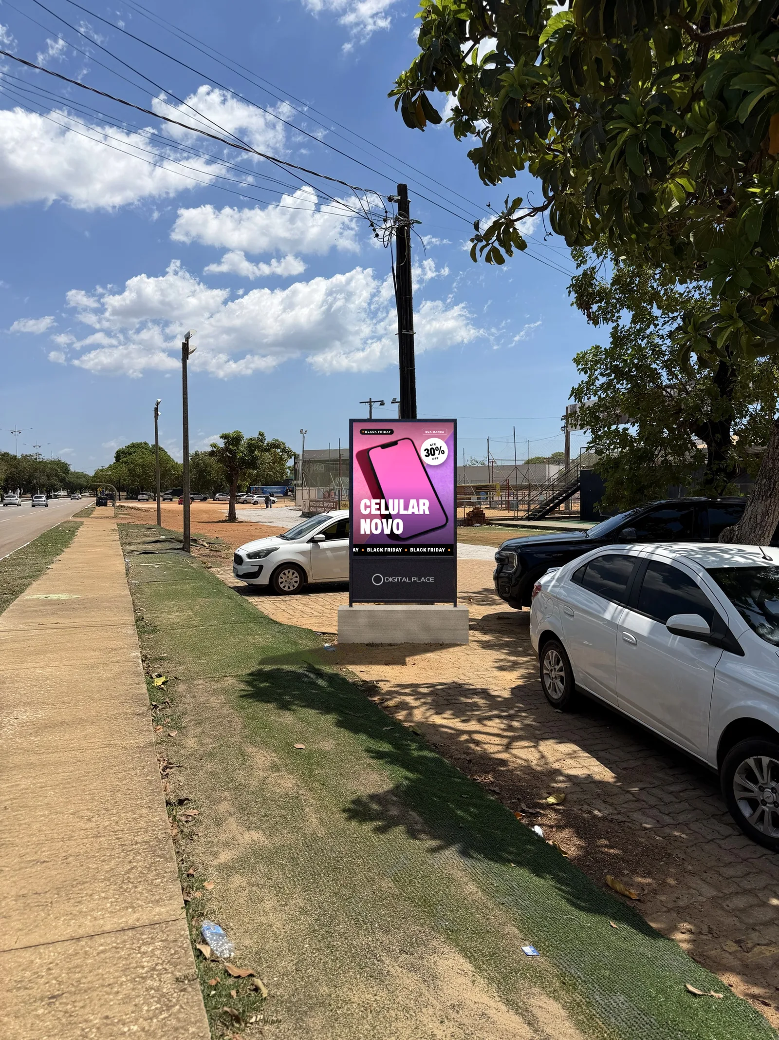 Simulação do totem de LED da Digital Place no estacionamento do Show de Bola Sports, ao lado da Avenida NS 2, em Palmas
